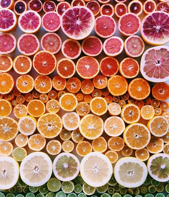 70 Captivating Gradient Photos Of Ordinary Items By Brittany Wright
