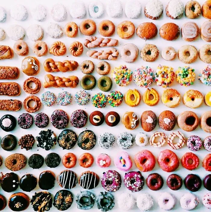 70 Captivating Gradient Photos Of Ordinary Items By Brittany Wright