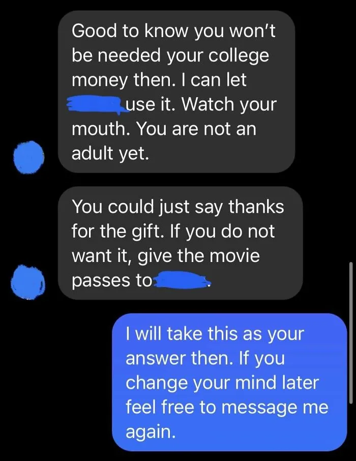 Appalling Texts Sent By Helicopter Parents Who Tried Controlling Adult Kids' Life (30 Examples)