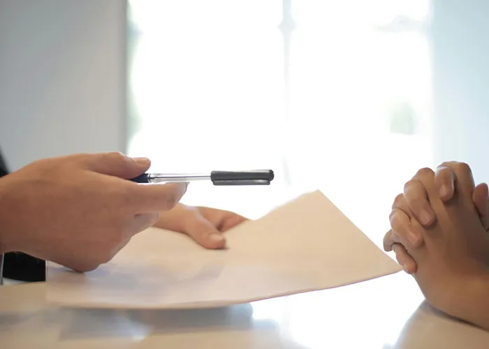 27 People Share The Biggest Scams In History That Are Still Up To This Day