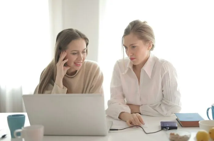 50 Awkward Questions That Made People Laugh Uncomfortably
