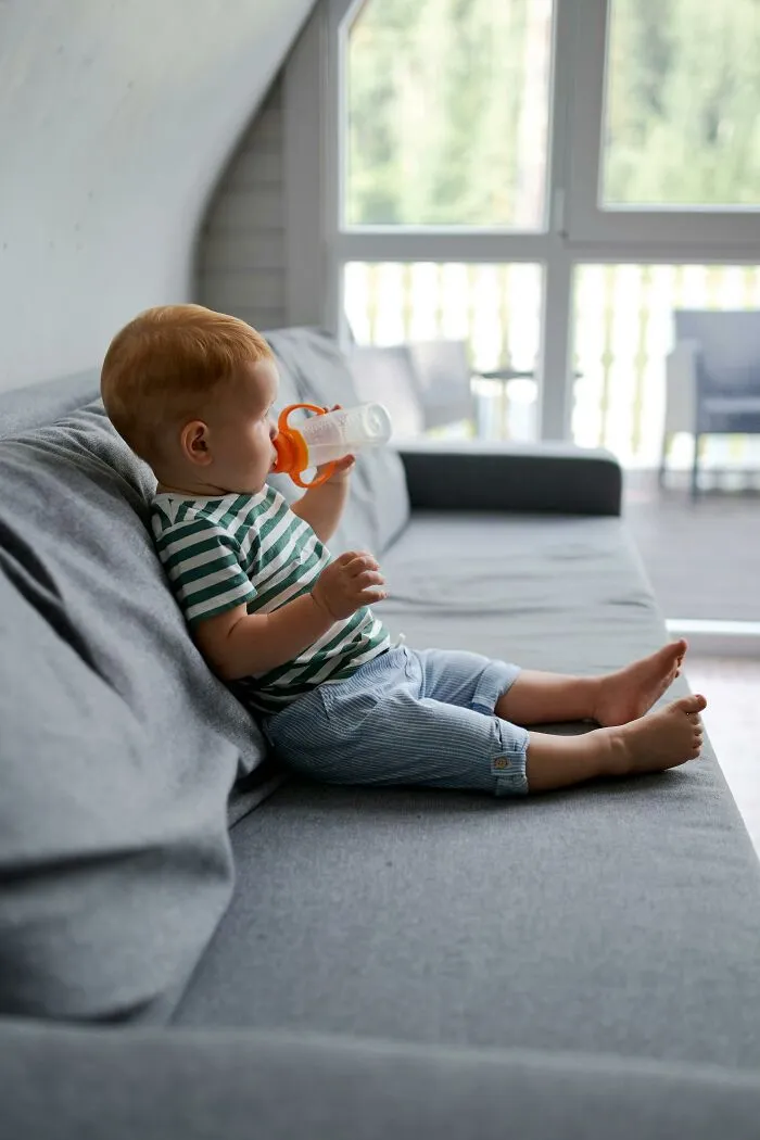 35 Babysitters Share The Weirdest Things The Parents Ever Asked Them To Do