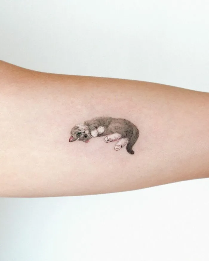 I Collected The Cutest Pet Portrait Tattoos From Different Artists (25 Pics)
