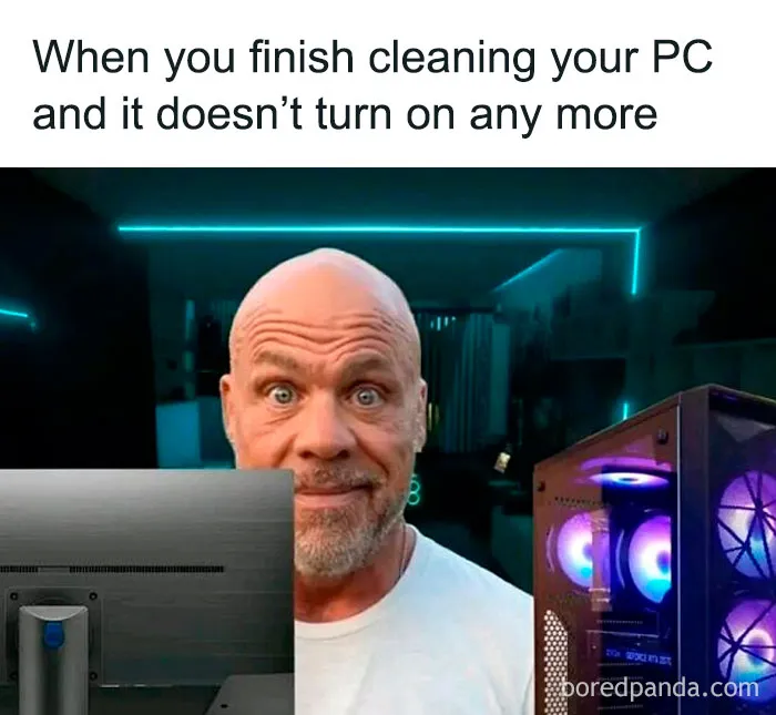 This Page Shares The Most Unhinged Memes, And Here's 28 Of The Funniest Ones