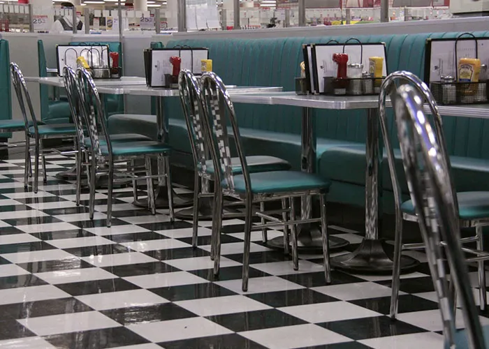 “A Bucket Of Coffee”: 30 Extremely American Things Visitors Have Seen And Experienced In The US