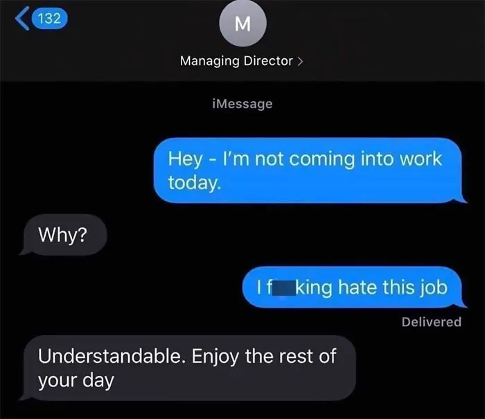30 Screenshots Of Text Exchanges Featuring Job Resignations, As Shared On This Page