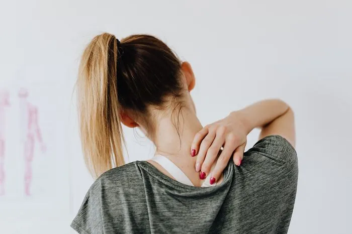 "The Check Engine Light Came On": 30 Body Changes People Experienced After Hitting 40