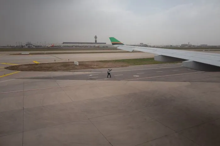 30 Workers Share Their Industry's Equivalent Of "Bring Me Blinker Fluid" And They're Hilarious