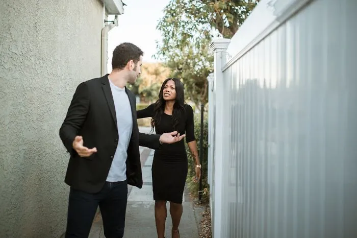 "What Was Your Simple Common Mistake That Entirely Ruined Your Relationship?" (30 Answers)
