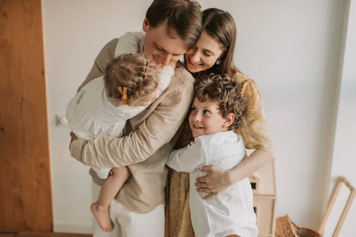 30 People Who Dated Rich Share The Most Surprising Things They Experienced