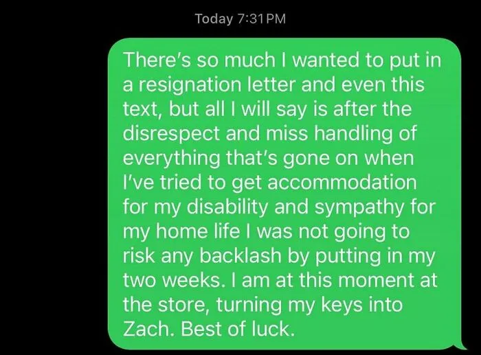 30 Screenshots Of Text Exchanges Featuring Job Resignations, As Shared On This Page