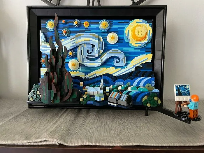 Now Ear Is A Clever Gift! This <span Style="Font:inherit;color:#d74b1f;"> LEGO Vincent Van Gogh Set </Span> Will Keep You Busy For Many Starry Nights