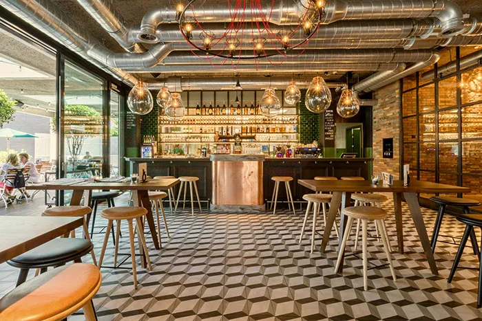 40 Red Flags Indicating You Should Immediately Leave The Restaurant You’re At