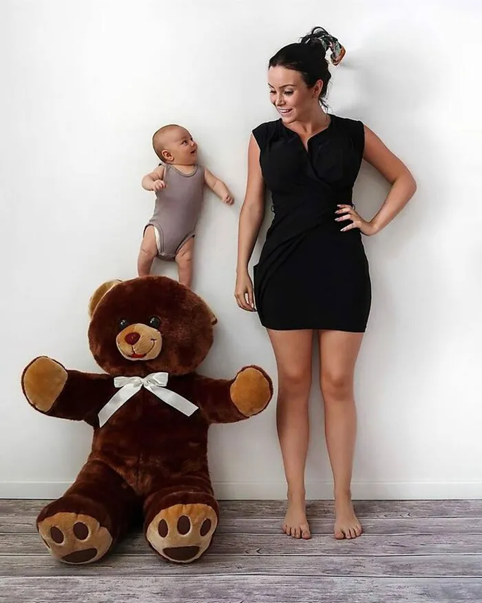 11 Creative And Straight-Up Adorable Pictures This Swedish Mom Took With Her Baby