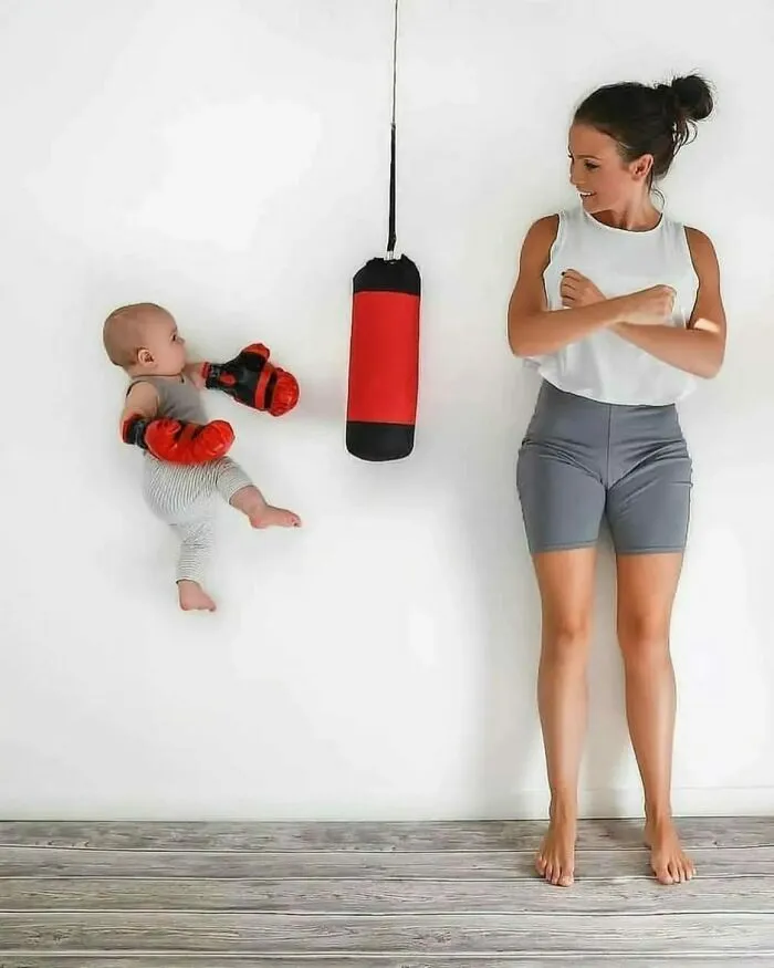 11 Creative And Straight-Up Adorable Pictures This Swedish Mom Took With Her Baby