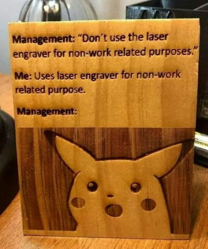 “Signs That Make You Just A Little Unsettled”: 50 Times People Felt Threatened By A Weird Sign