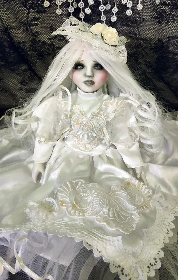 30 Creepy Dolls That Might Give You Nightmares