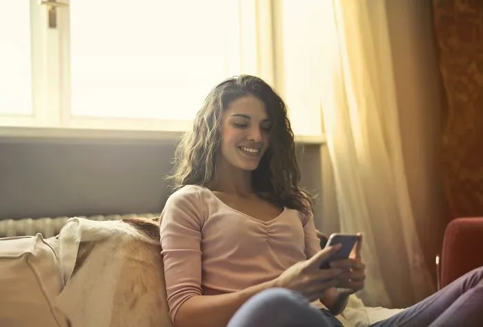 31 Truly Strange And Hilariously Cringe First Messages From The Universe Of Dating Apps