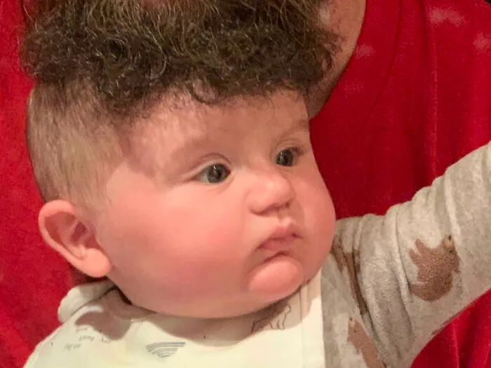 ¡Deja crecer tu barba para que puedas ver lo bien que lucirá tu hijo con un tupé algún día!