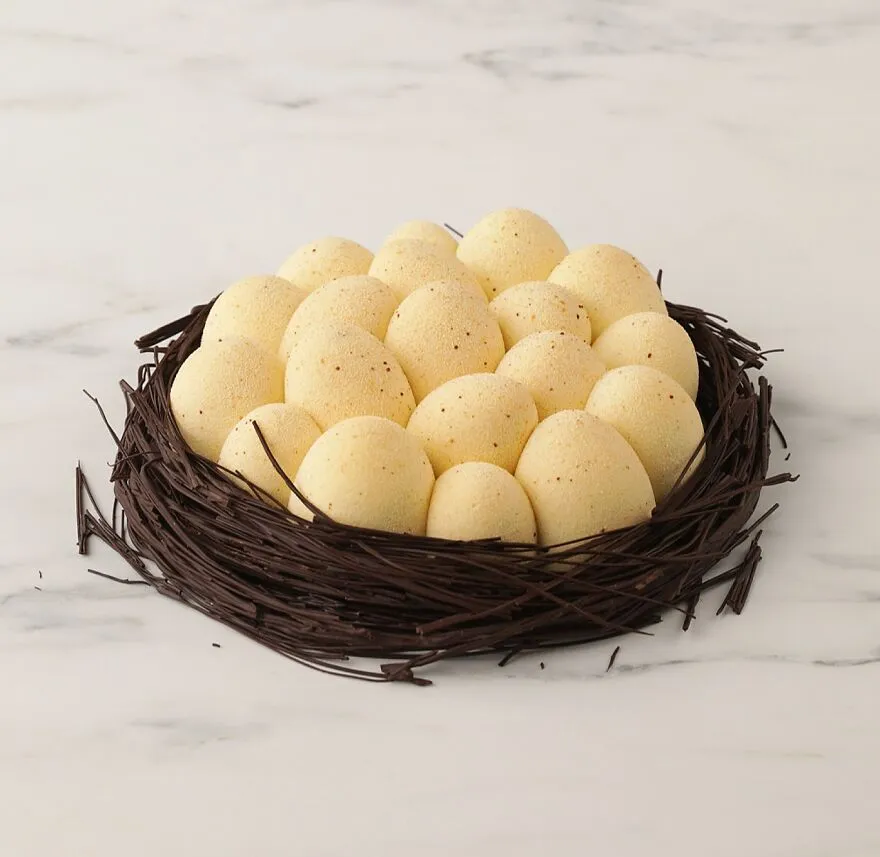 This Ukrainian Pastry Chef Makes Cakes From Random Shapes And Objects (31 Pics)