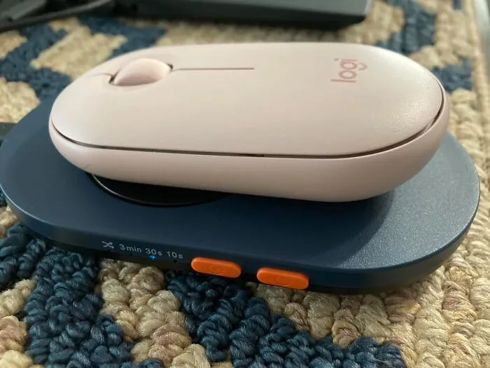 This <span Style="Font:inherit;color:#d74b1f;"> Mouse Mover </Span> Is Essential If You And Your Bestie Love To Waste Time At The Water Cooler