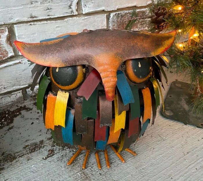 This <span Style="Font:inherit;color:#d74b1f;"> Owl Watering Can </Span> Is A Real Hoot!