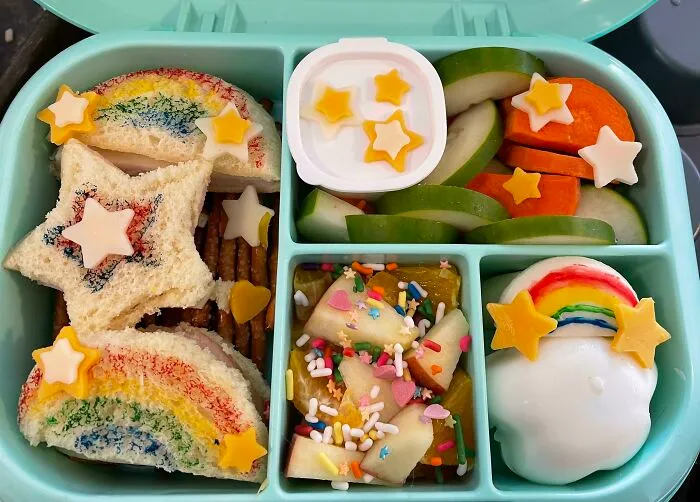 A Rainbow Lunch For My 4 Y/O 🌈