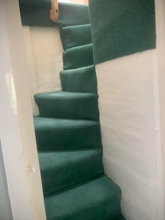 Estas escaleras en la casa que acabo de comprar