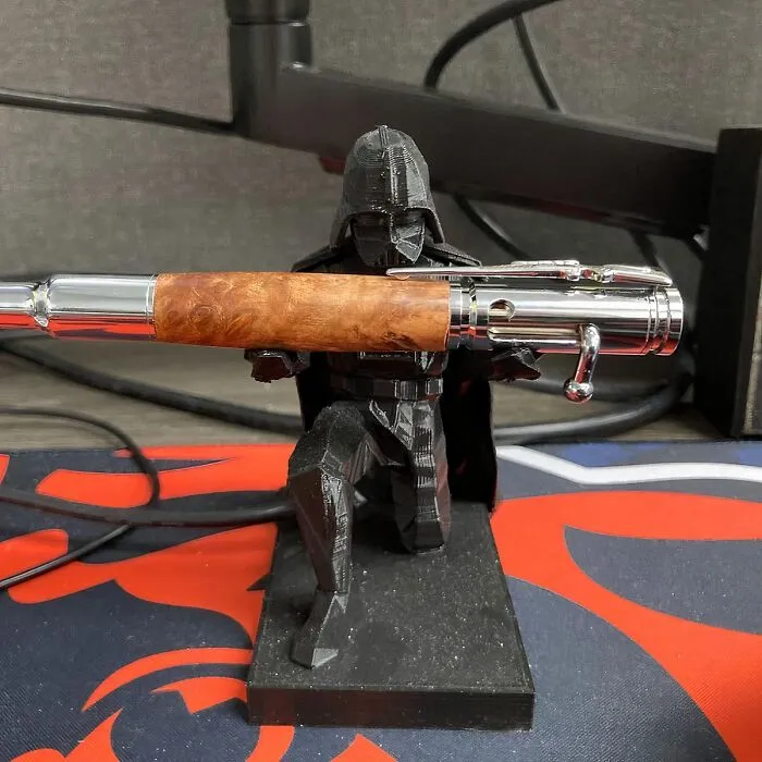 This <span Style="Font: Inherit; Color: #d74b1f;"> Darth Vader Pen Holder</Span> Is Strong With The Force 