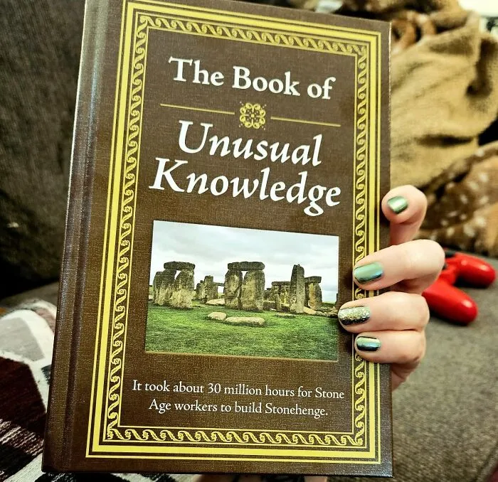 <a style="display:inline;" href="https://www.amazon.com/Unusual-Knowledge-Editors-Publications-International/dp/1450845800?dib=eyJ2IjoiMSJ9.OsgNABur9aY-kM4JR2CKZnvWT-0VZ5U3fpI94RBFLqFtncaJuHM5sGHu8vwSRqrQy1g2iEnAWP5ZHwpzU4FKz0u80XEPPJYZUUWEPWMIBFJBULEaZwQVGjt7TdysduNDl8Nr-4qcWCAd5Y4JNJPweJ0HT7u4gYguh7PJ9DV6OWh6AVNCyiNyJFJWVYUyNJE9x2xLsJDCDB14YYubsQOaQ1_RYD7O_CdeMJ0rxyujLiHzFTfZLH5_8Z7UvuQdNNy3cWoxH-G46eWP-TDEBZ-BwSBNYCeGYVEJOM62PANYKVY.rnCc59uEXYT2EHHatmsa_2exuWpo58XQz9iXvggBXfY&dib_tag=se&keywords=Weird+Books&qid=1719297219&sr=8-6&linkCode=ll1&tag=bphedgehog-20&linkId=e5cfd460bc17a1102e4e414f7cdff06f&language=en_US&ref_=as_li_ss_tl " target="_blank"> Forget Everything You Learned In School. "<span Style="Font: Inherit; Color: #d74b1f;"> The Book Of Unusual Knowledge</Span>" Is The Education You Never Knew You Needed