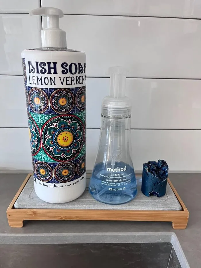 Say Goodbye To Damp Sponges And Toothbrushes With The   <a Style="Display:inline;" Href="Https://Www.amazon.com/Spaceaid-Dryingneat-Organizer-Organizers-Countertop/Dp/B0bkh5b2p3?ie=utf8&linkcode=ll1&tag=bpgoose-20&linkid=eb909317bcde52dc16d6f76f550bb5cf&language=en_us&ref_=as_li_ss_tl" Target="_blank"><span Style="Font: Inherit; Color: #d74b1f;"> Instant Dry Countertop Stone</Span>, The Natural Way To Dry Your Bathroom Essentials