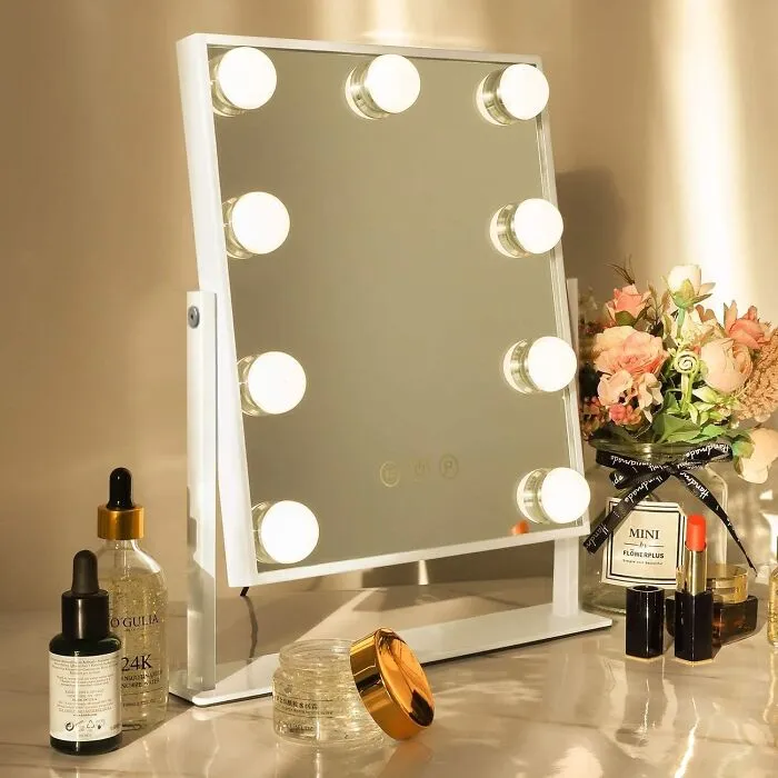 Want To Feel Like A Hollywood Star? The   <a Style="Display:inline;" Href="Https://Www.amazon.com/Hansong-Vanity-Tabletop-Rotation-Magnifying/Dp/B07v8rfjy2?pd_rd_w=51dp8&content-ID=amzn1.sym.86a4a93f-Dd6b-400d-94a7-45fea39e72ef&pf_rd_p=86a4a93f-Dd6b-400d-94a7-45fea39e72ef&pf_rd_r=xa1vcv870c4q0h3gv0b4&pd_rd_wg=xsq0t&pd_rd_r=7444ef8c-Ebc4-4ef3-A295-Aeef5064263e&pd_rd_i=b07v8rfjy2&psc=1&linkcode=ll1&tag=bpgoose-20&linkid=b7bd34dd310c8ea410560a92dd96e981&language=en_us&ref_=as_li_ss_tl" Target="_blank"><span Style="Font: Inherit; Color: #d74b1f;"> Vanity Mirror With Lights</Span> Will Bring The Glamour To Your Bathroom