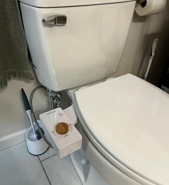 Want A Cleaner, More Hygienic Experience? The   <a Style="Display:inline;" Href="Https://Www.amazon.com/Tushy-Basic-2-0-Non-Electric-Installation/Dp/B07h5tbzjt?ie=utf8&linkcode=ll1&tag=bpgoose-20&linkid=0e382b992f2292e48c840d342909b3dd&language=en_us&ref_=as_li_ss_tl" Target="_blank"><span Style="Font: Inherit; Color: #d74b1f;"> Bidet Toilet Seat Attachment</Span> Delivers A Refreshing Cleanse With Every Use