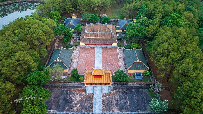 “Eternal Homes”: I Photographed Tombs In Vietnam From Above (39 Pics)