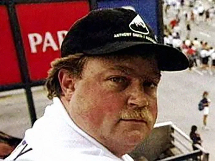 30 Famous People That Became Extremely Unpopular Without Any Good Reason