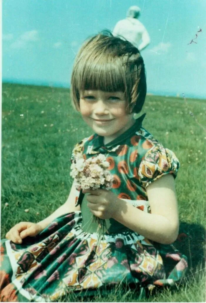“Images To Rattle The Marrow Of Your Bones”: 50 Creepy Pics
