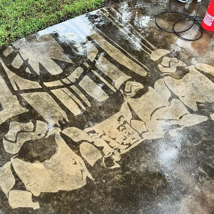 This Guy Used A Pressure Washer To Create Art On The Street, And Here Are His 43 Best Works