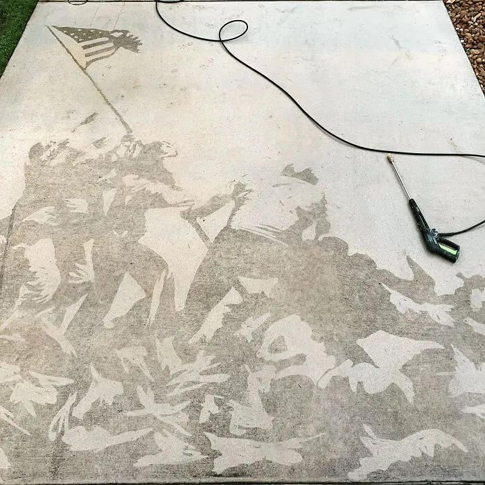 This Guy Used A Pressure Washer To Create Art On The Street, And Here Are His 43 Best Works