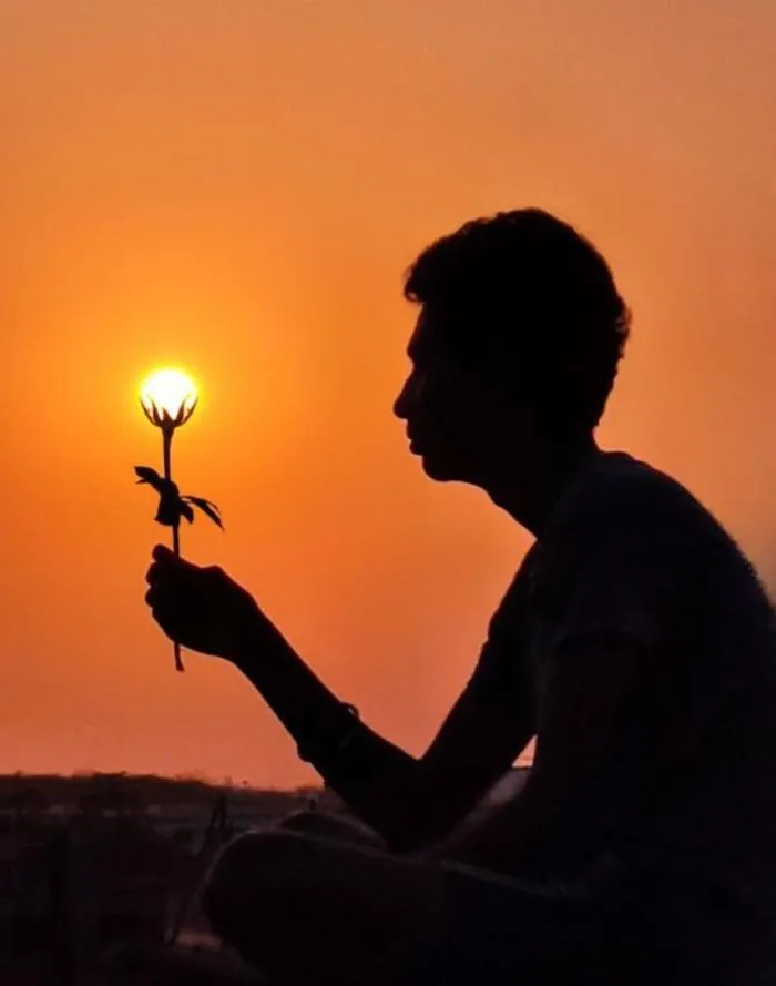 Golden Hour Gems: Aaditya Bhat’s Stunning Sunset Photo Stories (20 New Pics)
