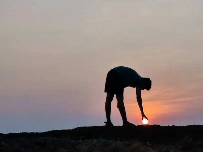 Golden Hour Gems: Aaditya Bhat’s Stunning Sunset Photo Stories (20 New Pics)