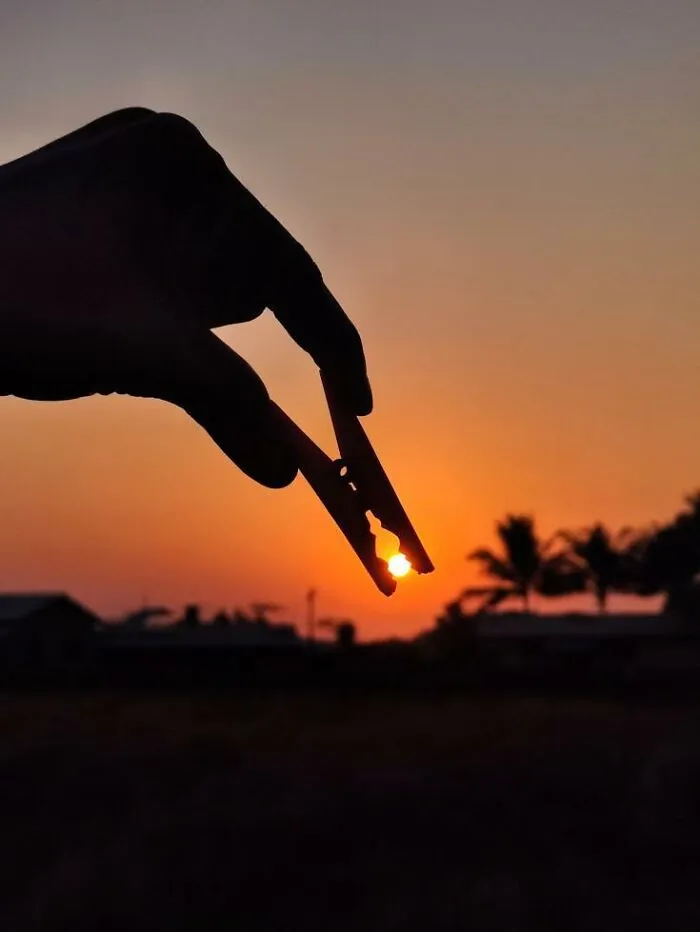 Golden Hour Gems: Aaditya Bhat’s Stunning Sunset Photo Stories (20 New Pics)