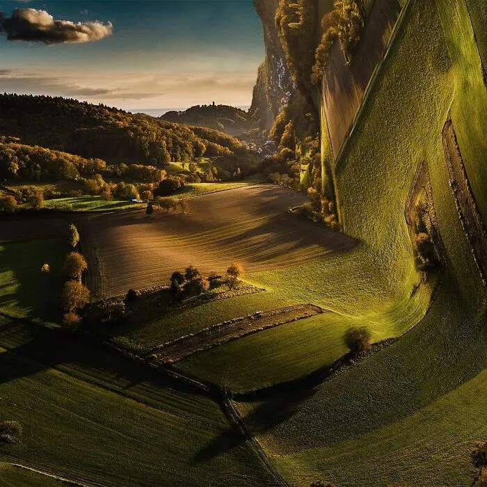 40 Landscapes That Bend The Fabric Of Reality By Indonesian Artist (New Pics)