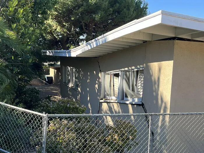 50 Horrifying Things Workers Saw During Structural Inspections (Best Of All Time)