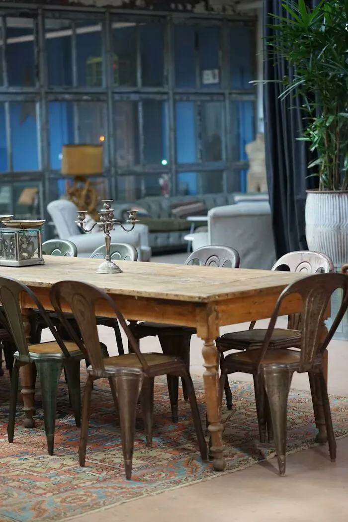 30 Cleaners Who Got Grossed Out On The Job Share The Nastiest Things They've Encountered