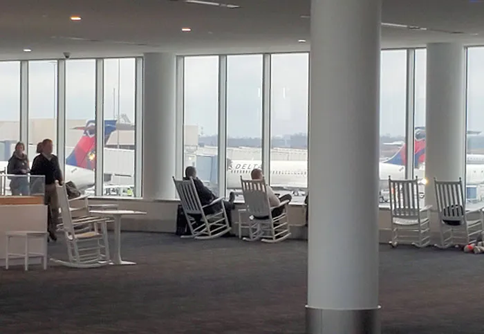 El aeropuerto de Charlotte tiene mecedoras