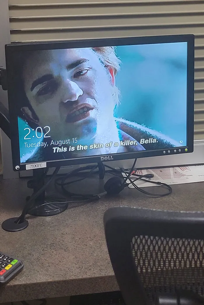 One Of My Coworkers Set This Background Weeks Ago And It Still Hasn't Been Changed