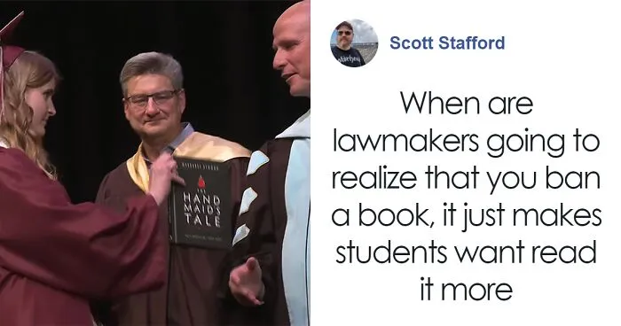 High School Graduate Refuses To Shake Superintendent’s Hand And Offers Him Banned Book On Stage