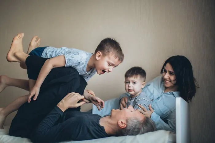 30 People Shared What Happened When They Married Their “Last Resort”