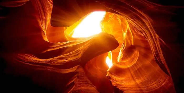 Instead Of A Relaxing Vacation, These 30 People Were Left With Frightening Stories