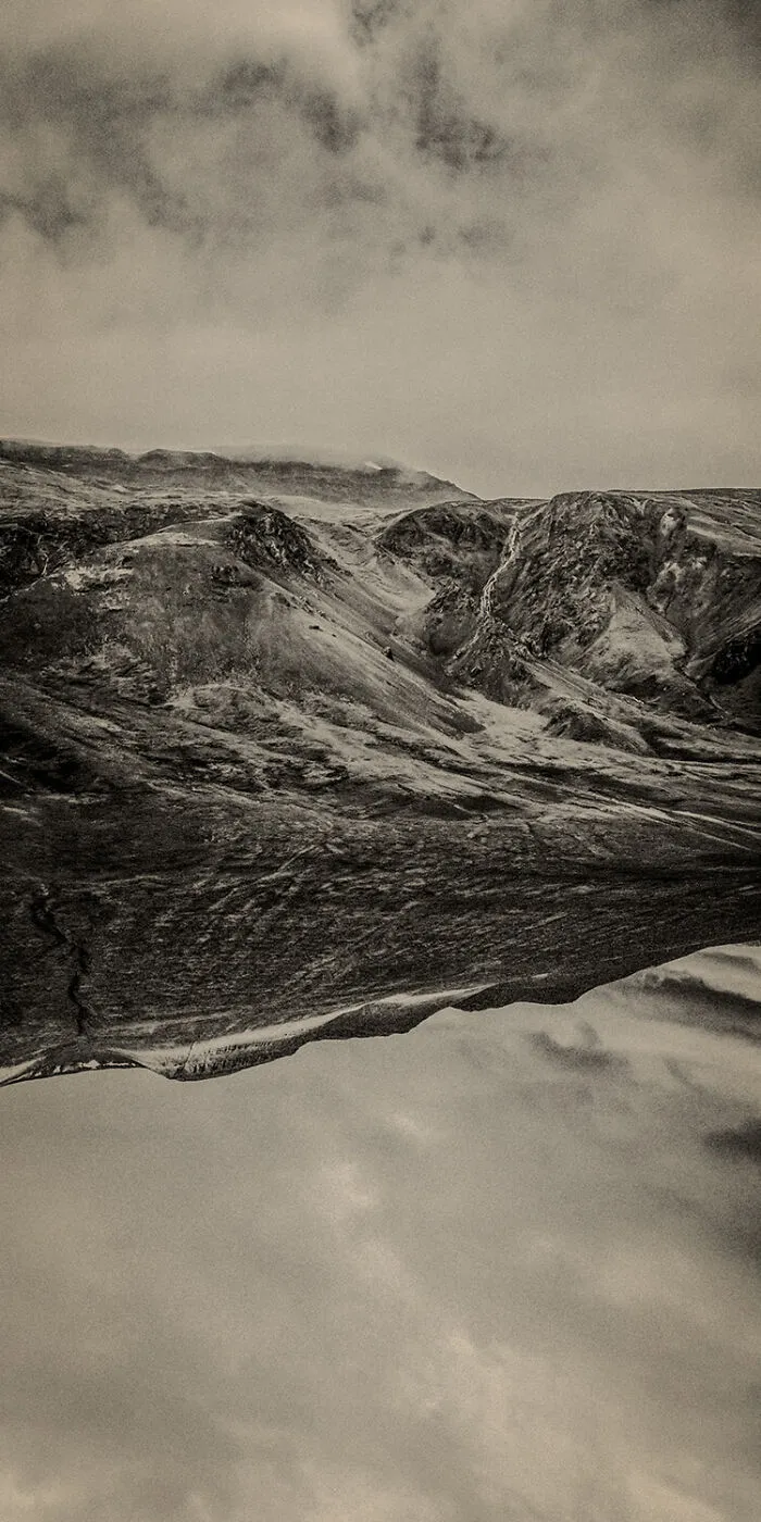 Exploring Iceland's Surreal Beauty: Attila Ataner's Dreamscapes (14 Pics)